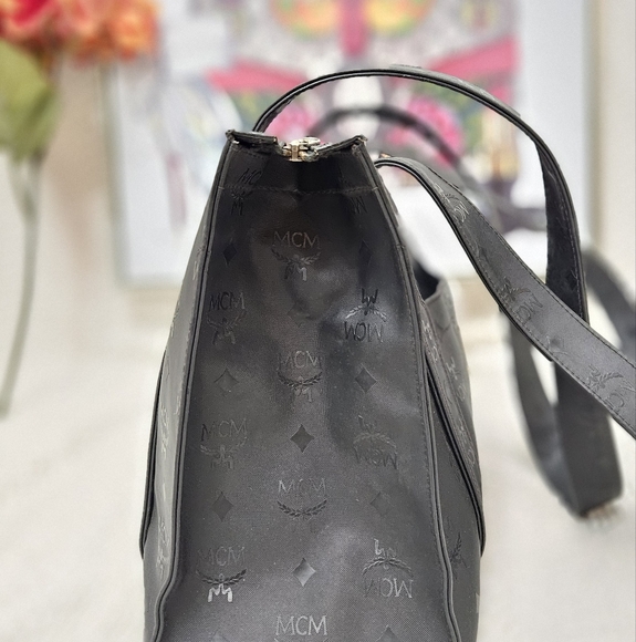 Authentic MCM Vintage Visetos Shoulder/Tote Bag in Black - Picture 12 of 16